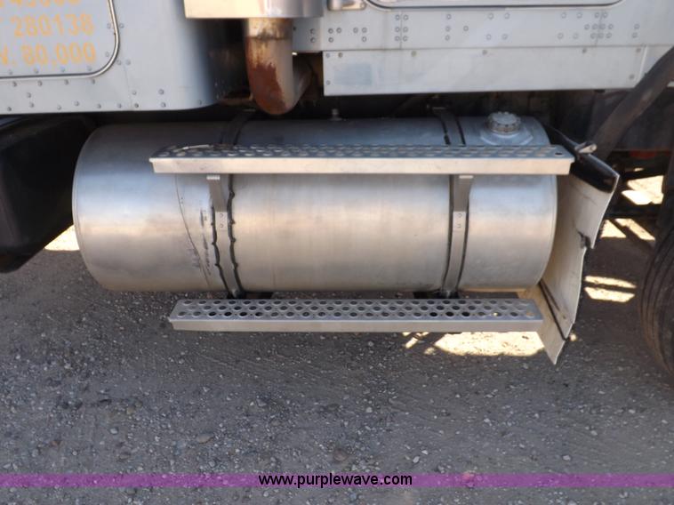 image for item F6219 1997 Kenworth T800 tandem axle semi truck