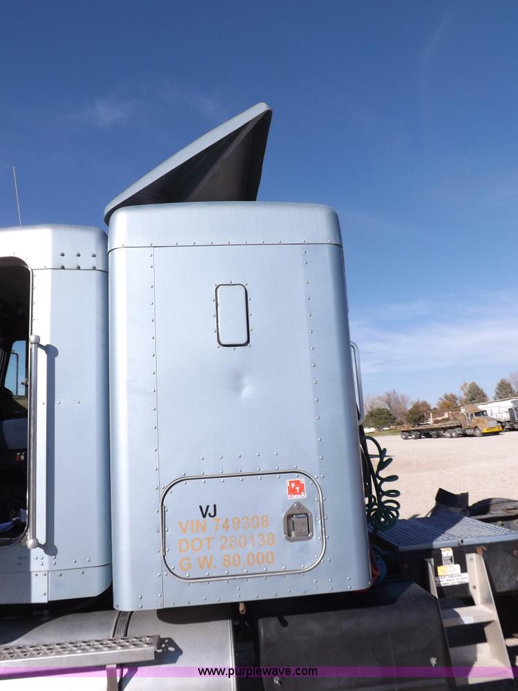 image for item F6219 1997 Kenworth T800 tandem axle semi truck