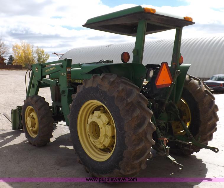 image for item F6233 1983 John Deere 2550 MFWD tractor