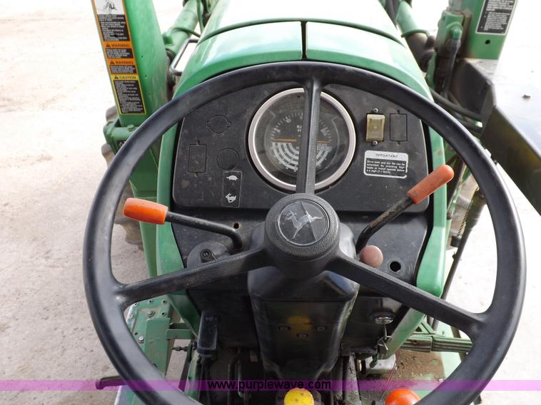 image for item F6233 1983 John Deere 2550 MFWD tractor