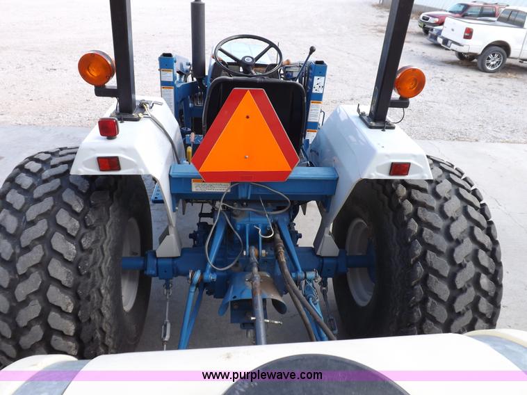image for item F6236 Ford New Holland 1920SSS 4WD tractor