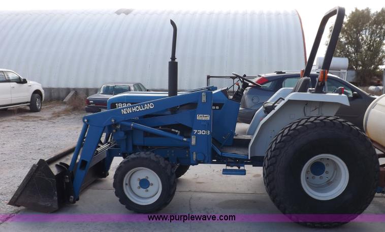 image for item F6236 Ford New Holland 1920SSS 4WD tractor