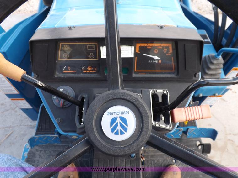 image for item F6236 Ford New Holland 1920SSS 4WD tractor