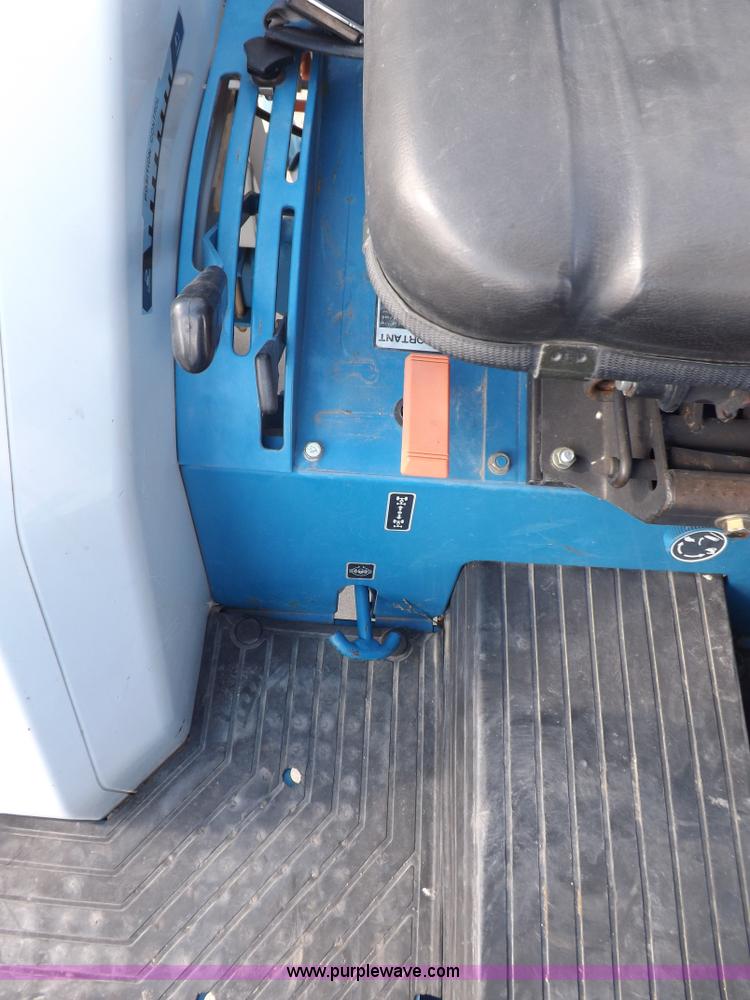 image for item F6236 Ford New Holland 1920SSS 4WD tractor