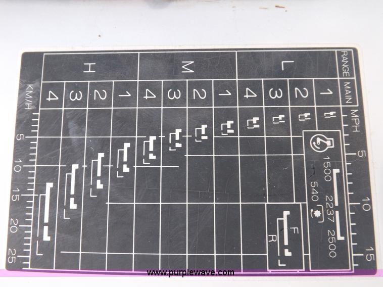 image for item F6236 Ford New Holland 1920SSS 4WD tractor