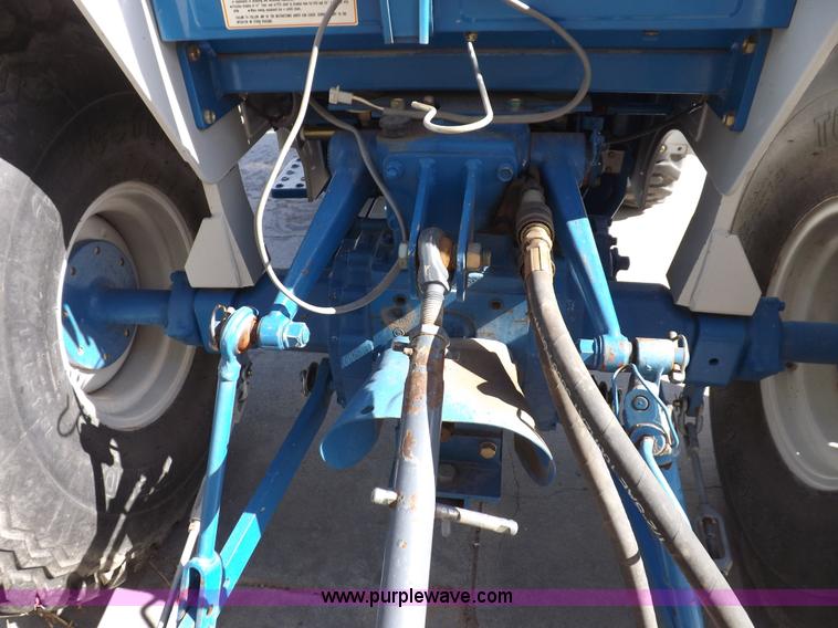 image for item F6236 Ford New Holland 1920SSS 4WD tractor