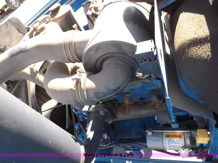 image for item F6236 Ford New Holland 1920SSS 4WD tractor