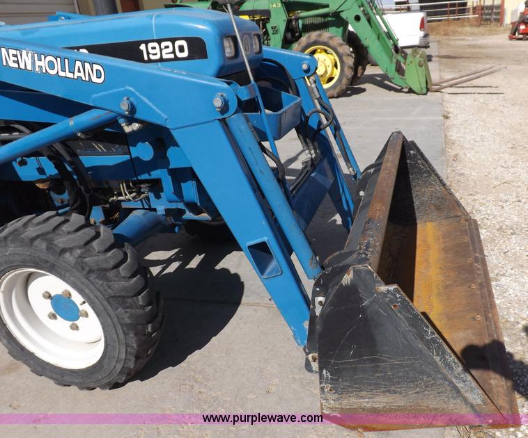 image for item F6236 Ford New Holland 1920SSS 4WD tractor