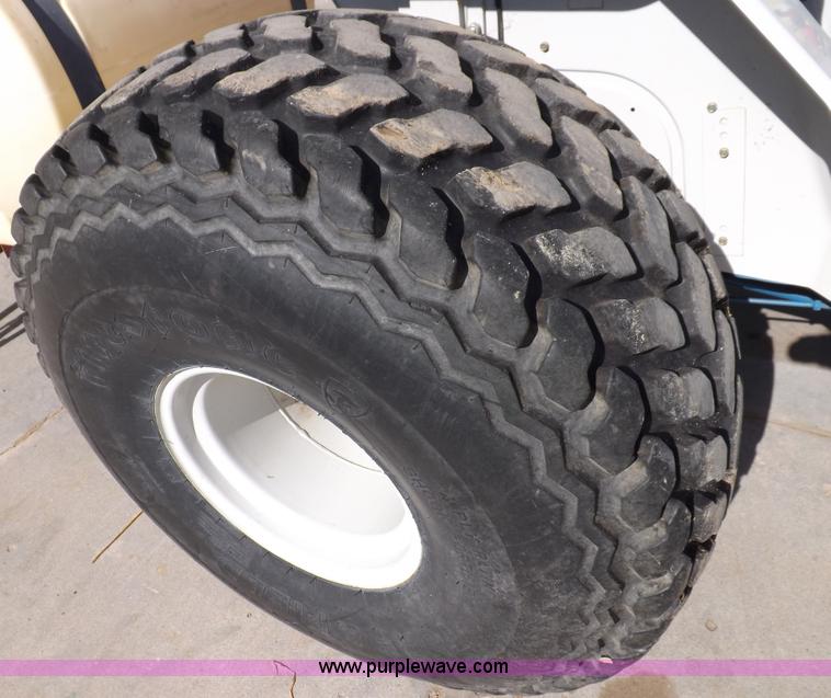 image for item F6236 Ford New Holland 1920SSS 4WD tractor