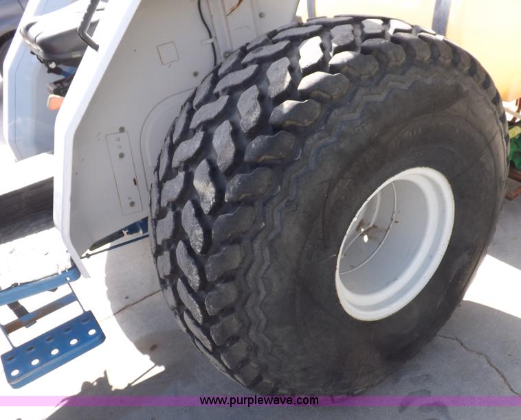 image for item F6236 Ford New Holland 1920SSS 4WD tractor