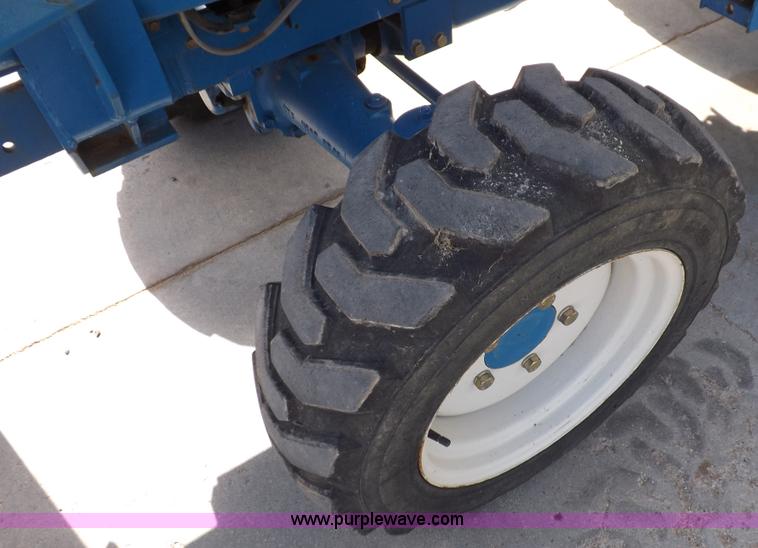 image for item F6236 Ford New Holland 1920SSS 4WD tractor