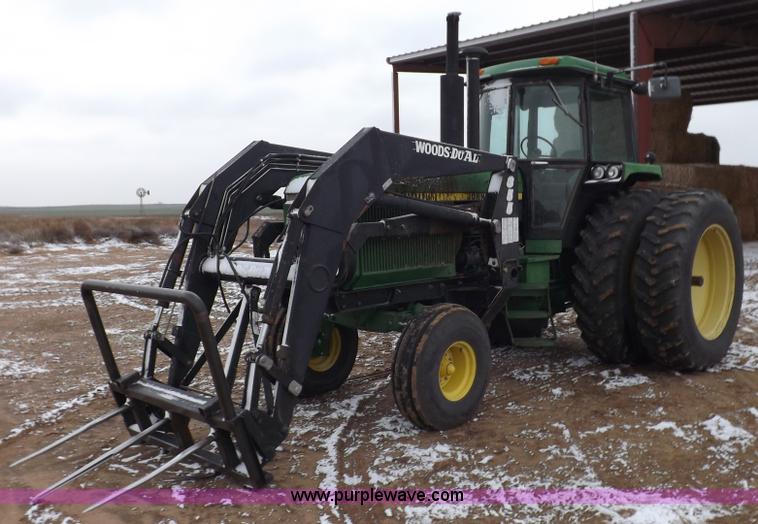 image for item F6240 1985 John Deere 4650 tractor