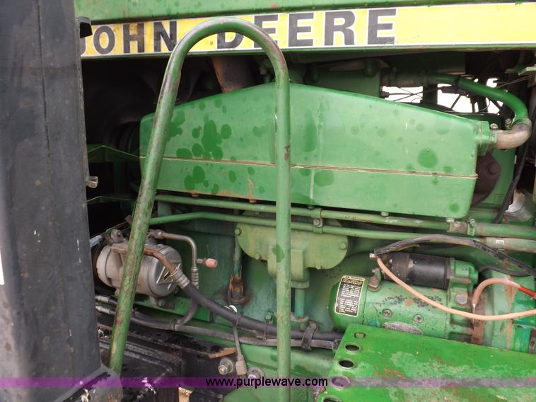 image for item F6240 1985 John Deere 4650 tractor
