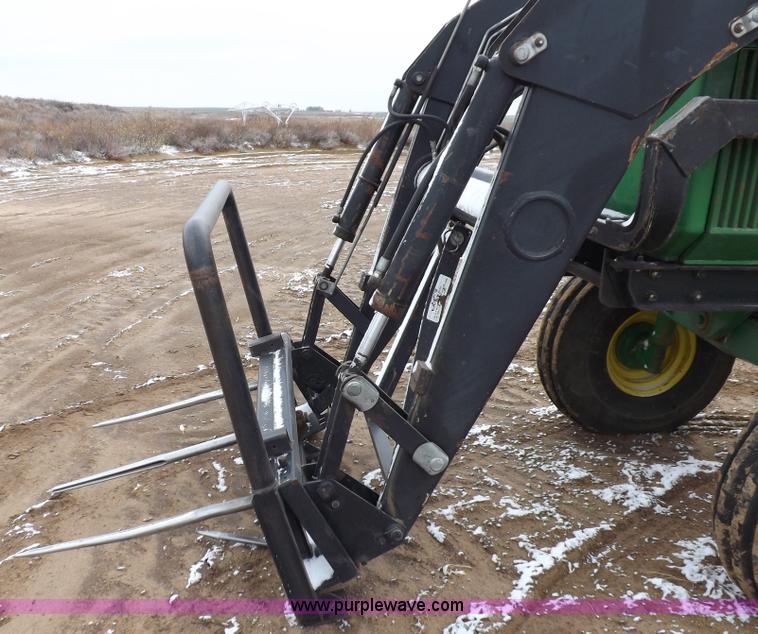 image for item F6240 1985 John Deere 4650 tractor