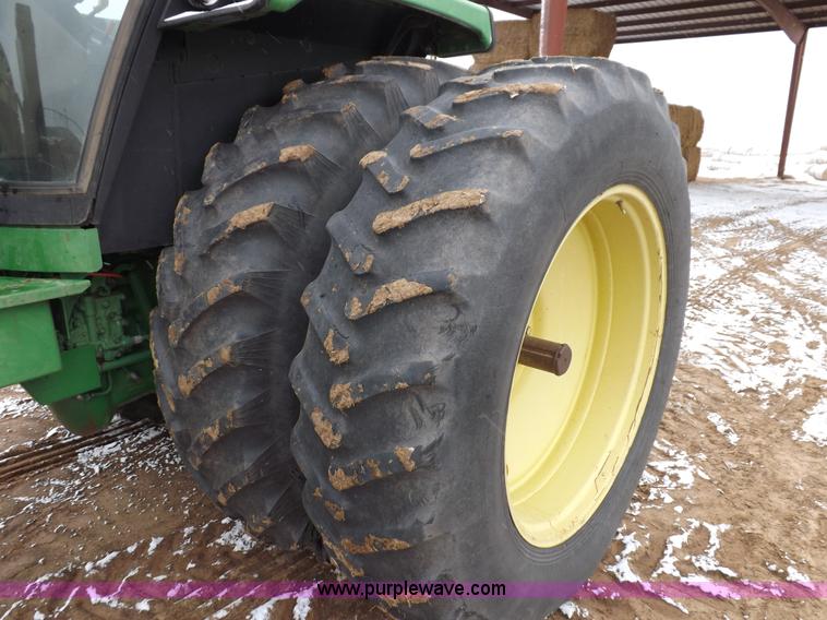 image for item F6240 1985 John Deere 4650 tractor