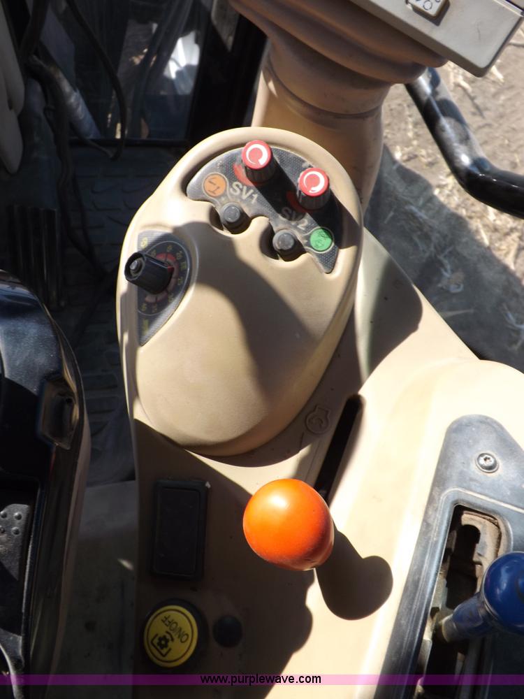 image for item F6241 2004 AGCO RT120A MFWD tractor