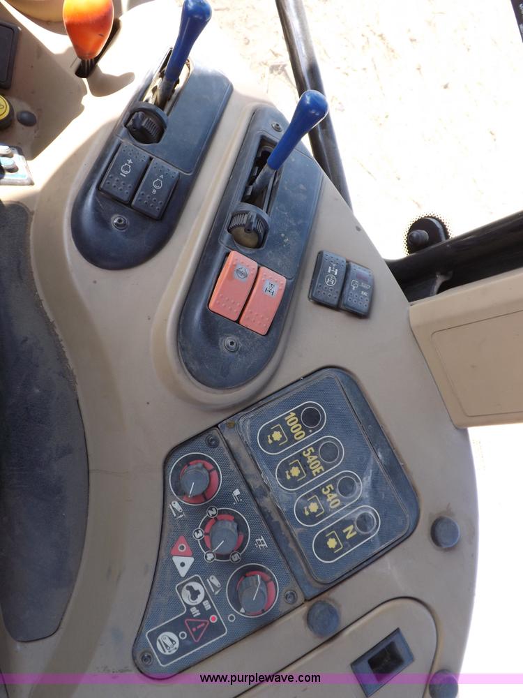 image for item F6241 2004 AGCO RT120A MFWD tractor