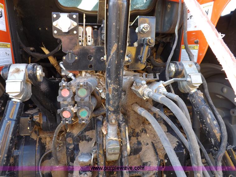 image for item F6241 2004 AGCO RT120A MFWD tractor