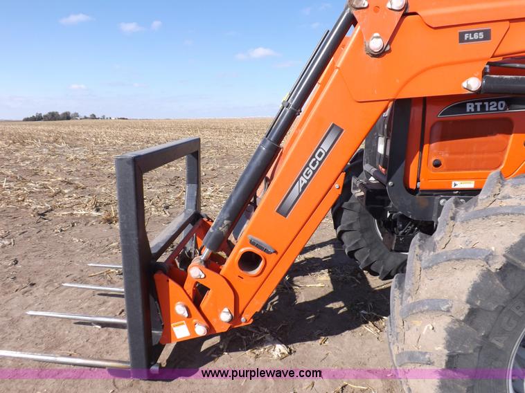 image for item F6241 2004 AGCO RT120A MFWD tractor