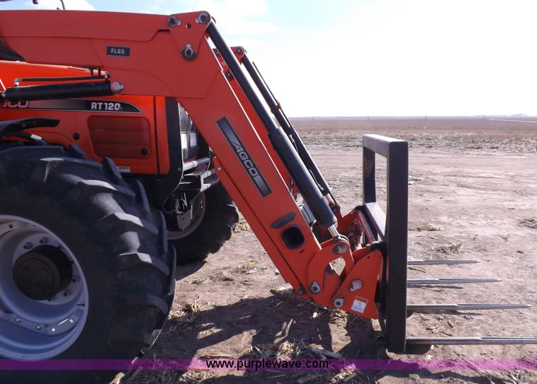 image for item F6241 2004 AGCO RT120A MFWD tractor