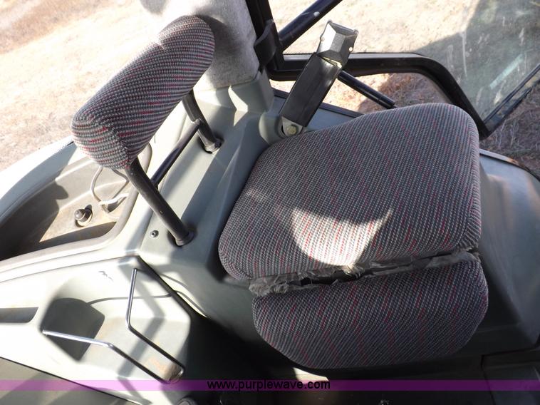 image for item F6242 White 8610 MFWD tractor