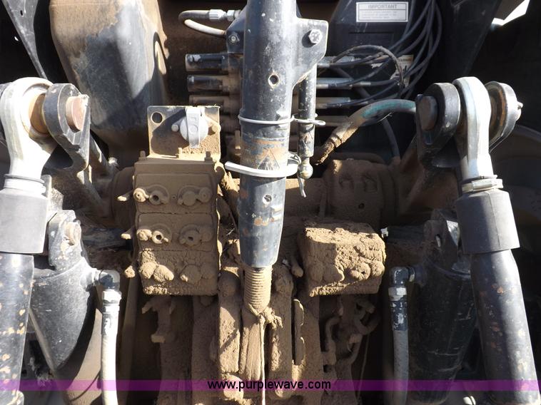 image for item F6242 White 8610 MFWD tractor