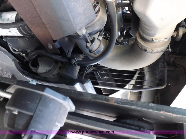 image for item F6242 White 8610 MFWD tractor