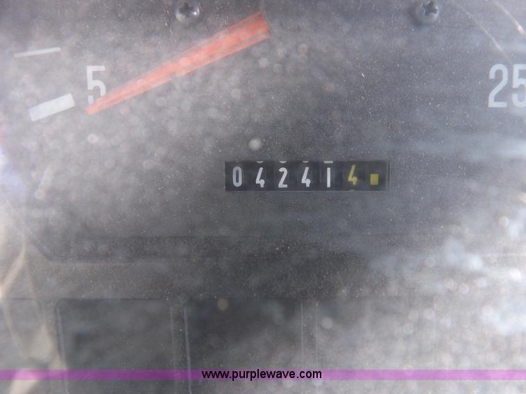 image for item F6243 1998 AGCO Allis 8785 MFWD tractor