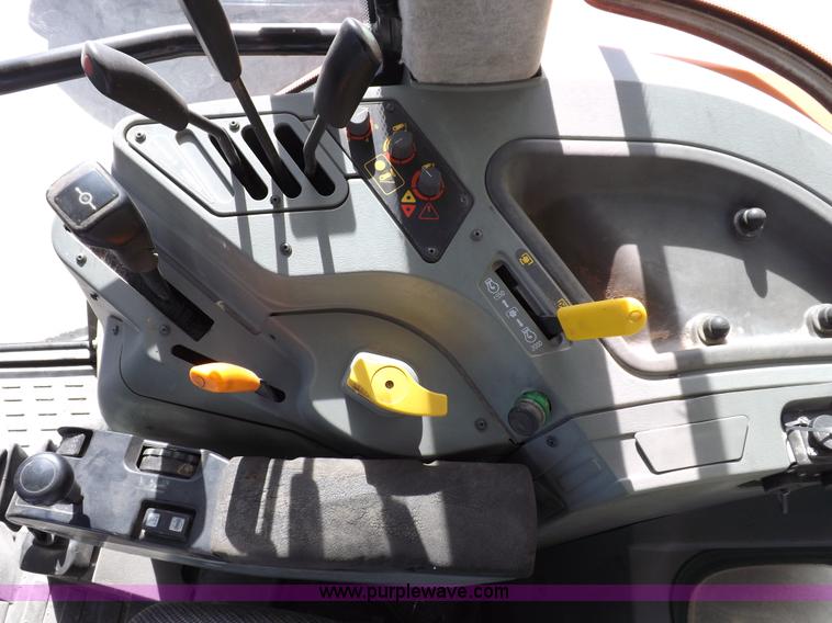 image for item F6243 1998 AGCO Allis 8785 MFWD tractor