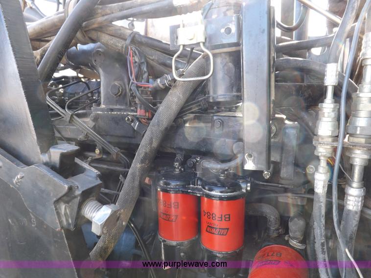 image for item F6243 1998 AGCO Allis 8785 MFWD tractor