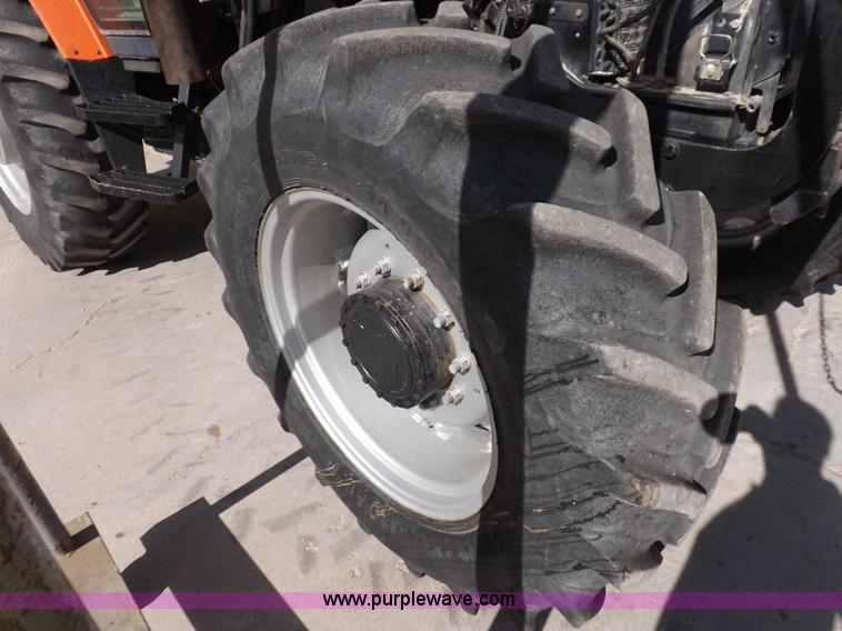 image for item F6243 1998 AGCO Allis 8785 MFWD tractor