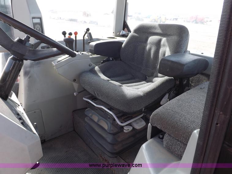 image for item F6244 AGCO 9675F MFWD tractor