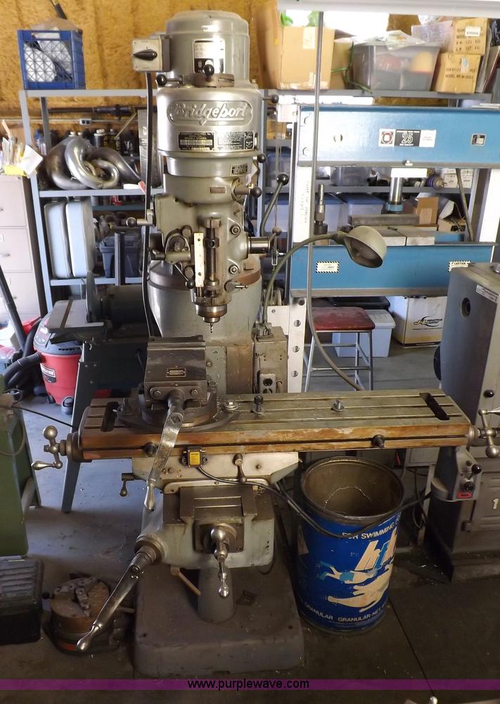 image for item J9047 Bridgeport 130321 vertical knee mill with power feed