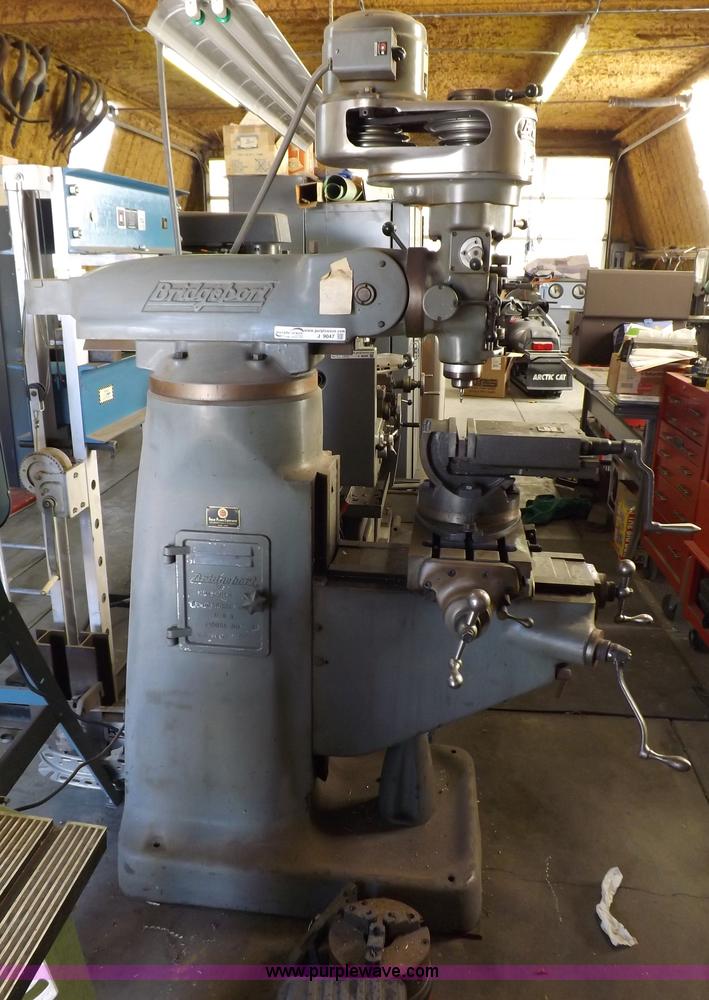 image for item J9047 Bridgeport 130321 vertical knee mill with power feed