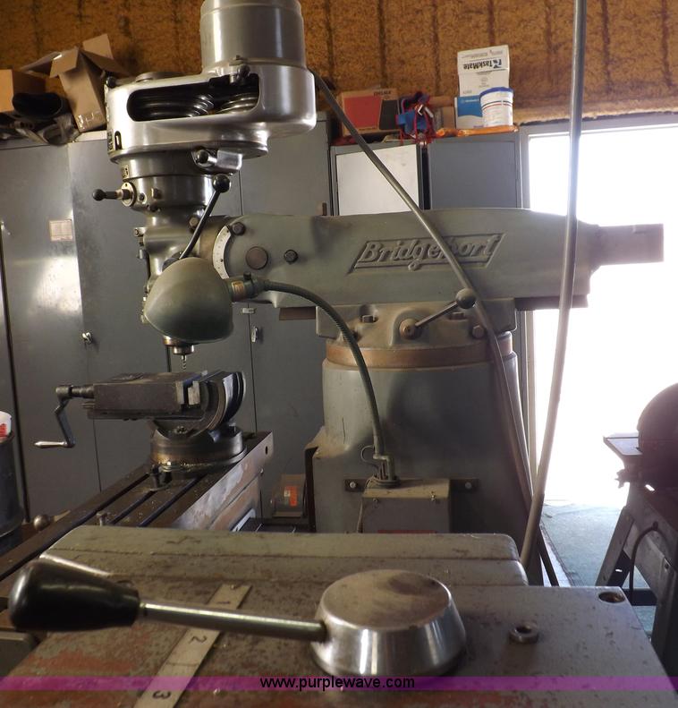 image for item J9047 Bridgeport 130321 vertical knee mill with power feed