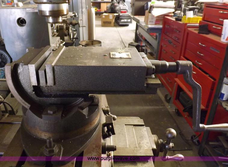 image for item J9047 Bridgeport 130321 vertical knee mill with power feed