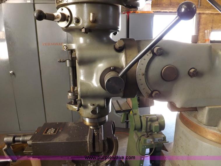 image for item J9047 Bridgeport 130321 vertical knee mill with power feed