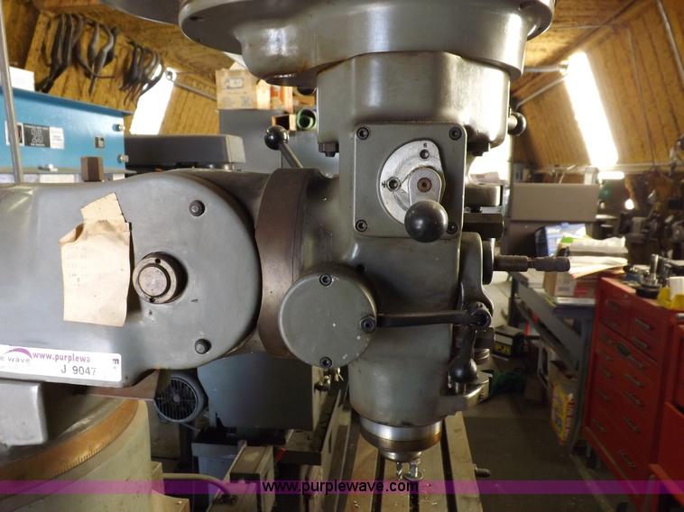 image for item J9047 Bridgeport 130321 vertical knee mill with power feed