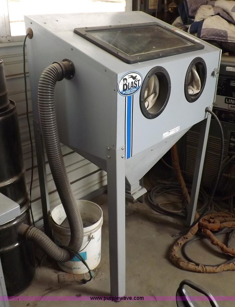 Skat Blast media blast in Garden City, KS Item J9053 sold