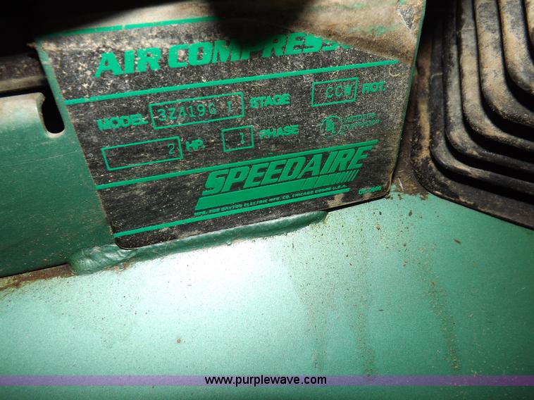 image for item J9098 Speedaire air compressor