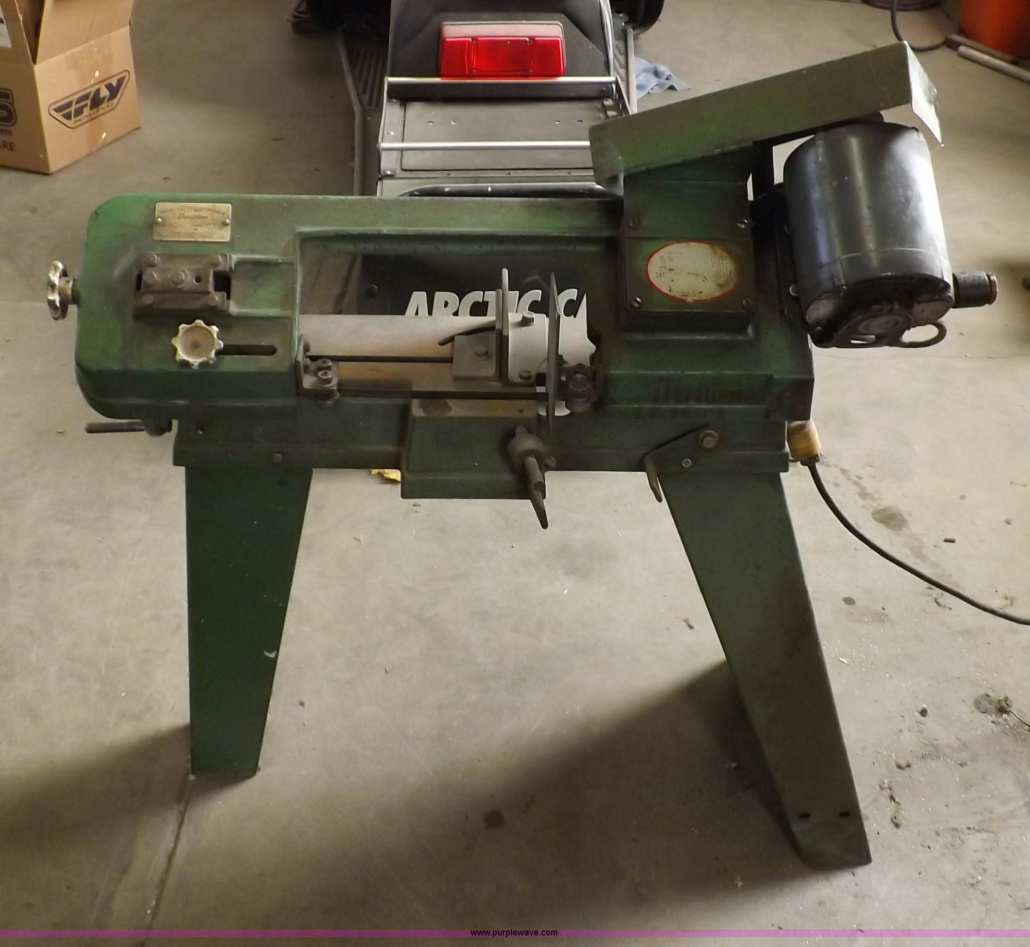 Dayton 8.5" metal band saw in Garden City, KS Item J9052 sold