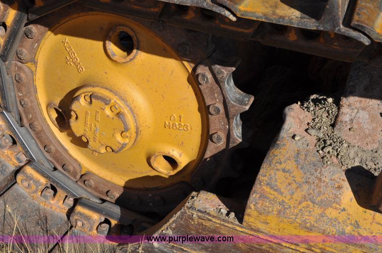 image for item C3041 1992 Caterpillar D5C LGP dozer