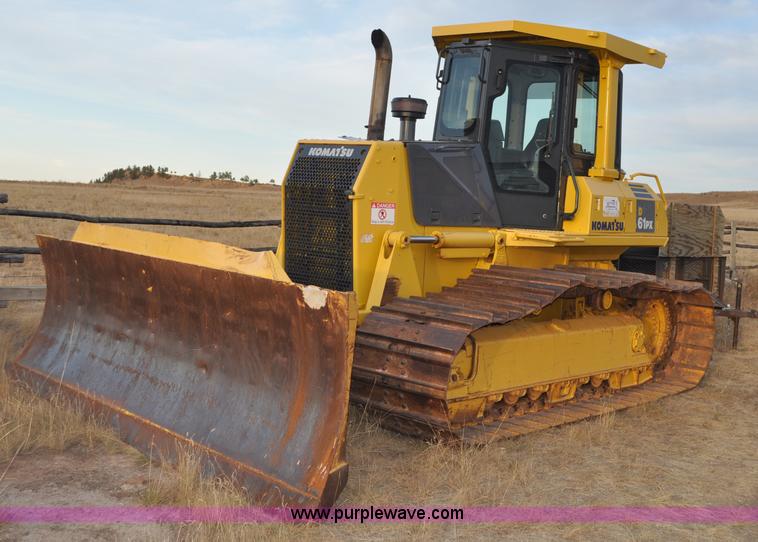 image for item C3046 2006 Komatsu D61PX dozer