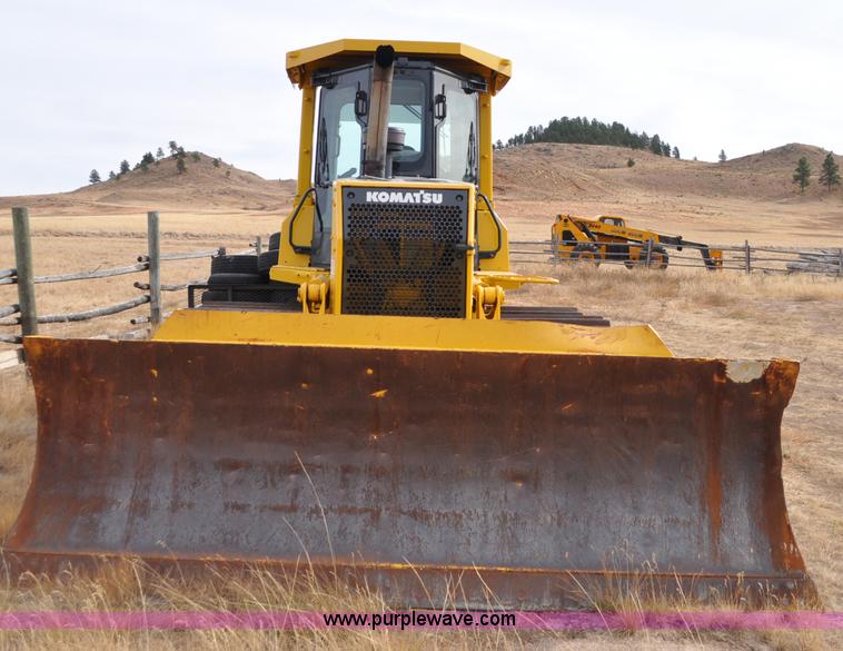 image for item C3046 2006 Komatsu D61PX dozer