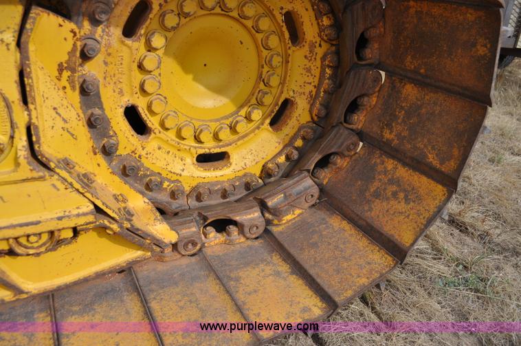 image for item C3046 2006 Komatsu D61PX dozer