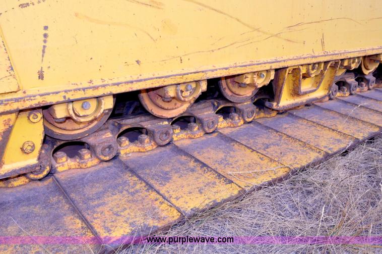 image for item C3046 2006 Komatsu D61PX dozer