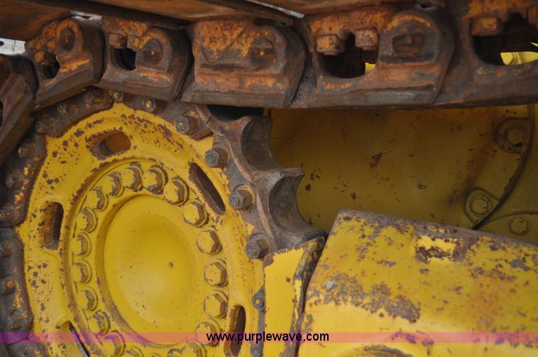 image for item C3046 2006 Komatsu D61PX dozer