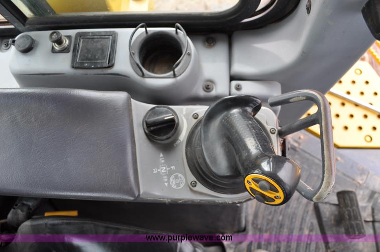 image for item C3046 2006 Komatsu D61PX dozer