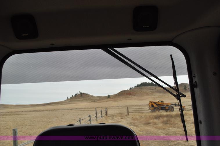 image for item C3046 2006 Komatsu D61PX dozer