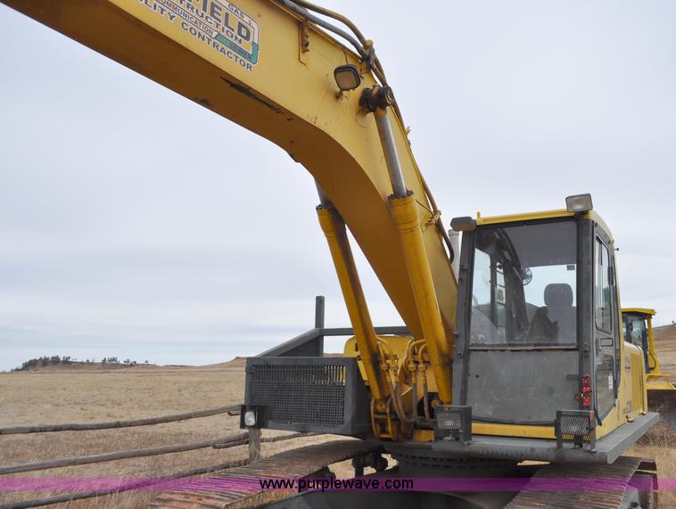 image for item C3047 1996 Komatsu PC200LC-6L excavator